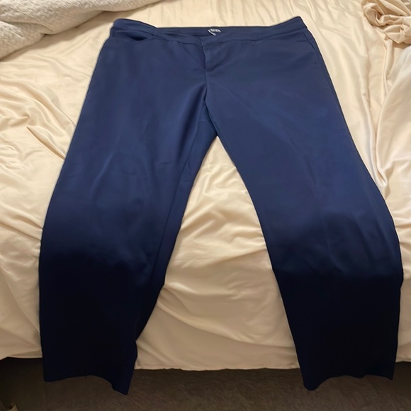 Navy dress slacks by Chaps with front button and zipper enclosure - Picture 1 of 6